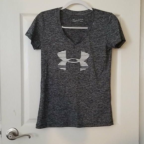 Loose Fit Under Armour Heat Gear T-shirt - Picture 1 of 4
